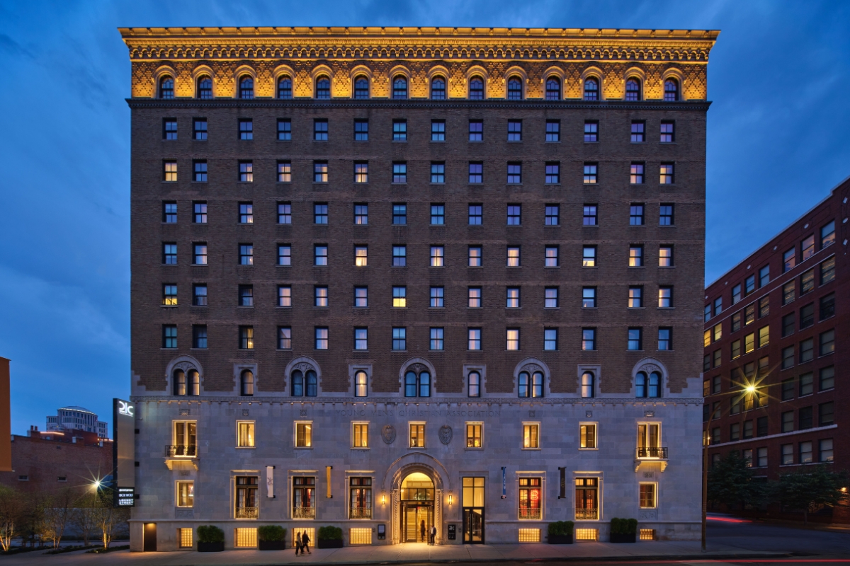a building with many windows