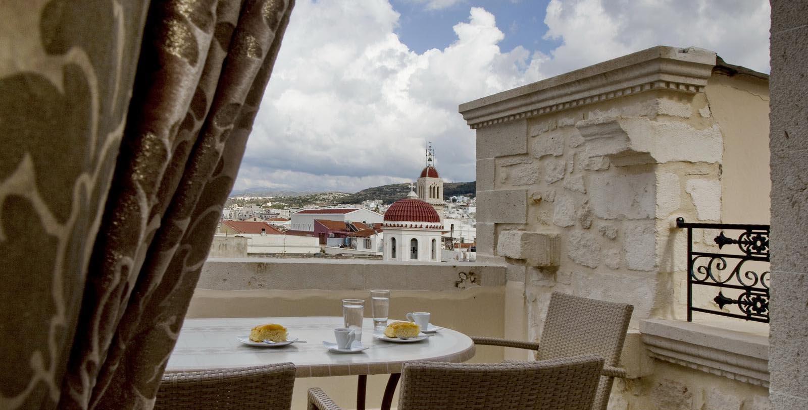herad masthead balconyview7