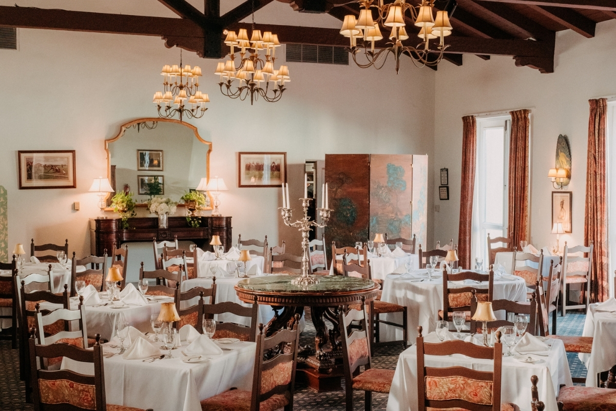 1200x800_arizona_inn_dining_2_high 6a05f19710539