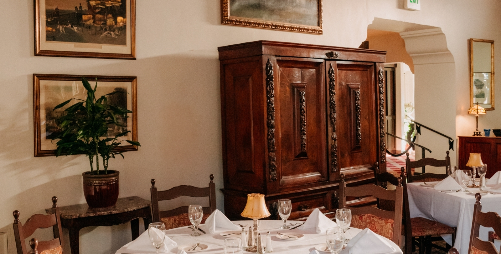 1600x813_arizona_inn_mh_25