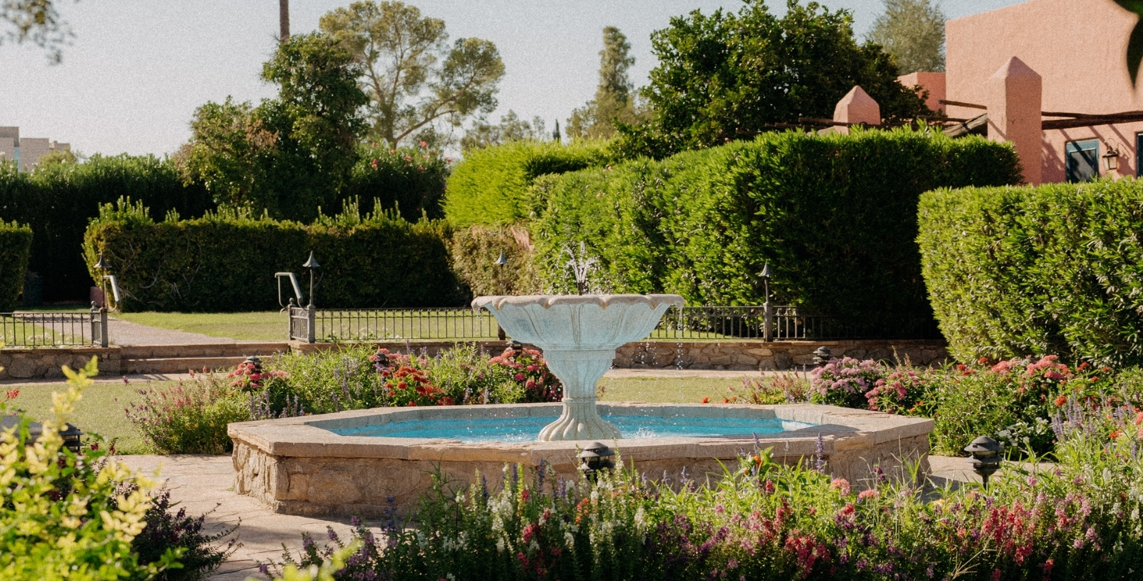 1600x813_arizona_inn_mh_3