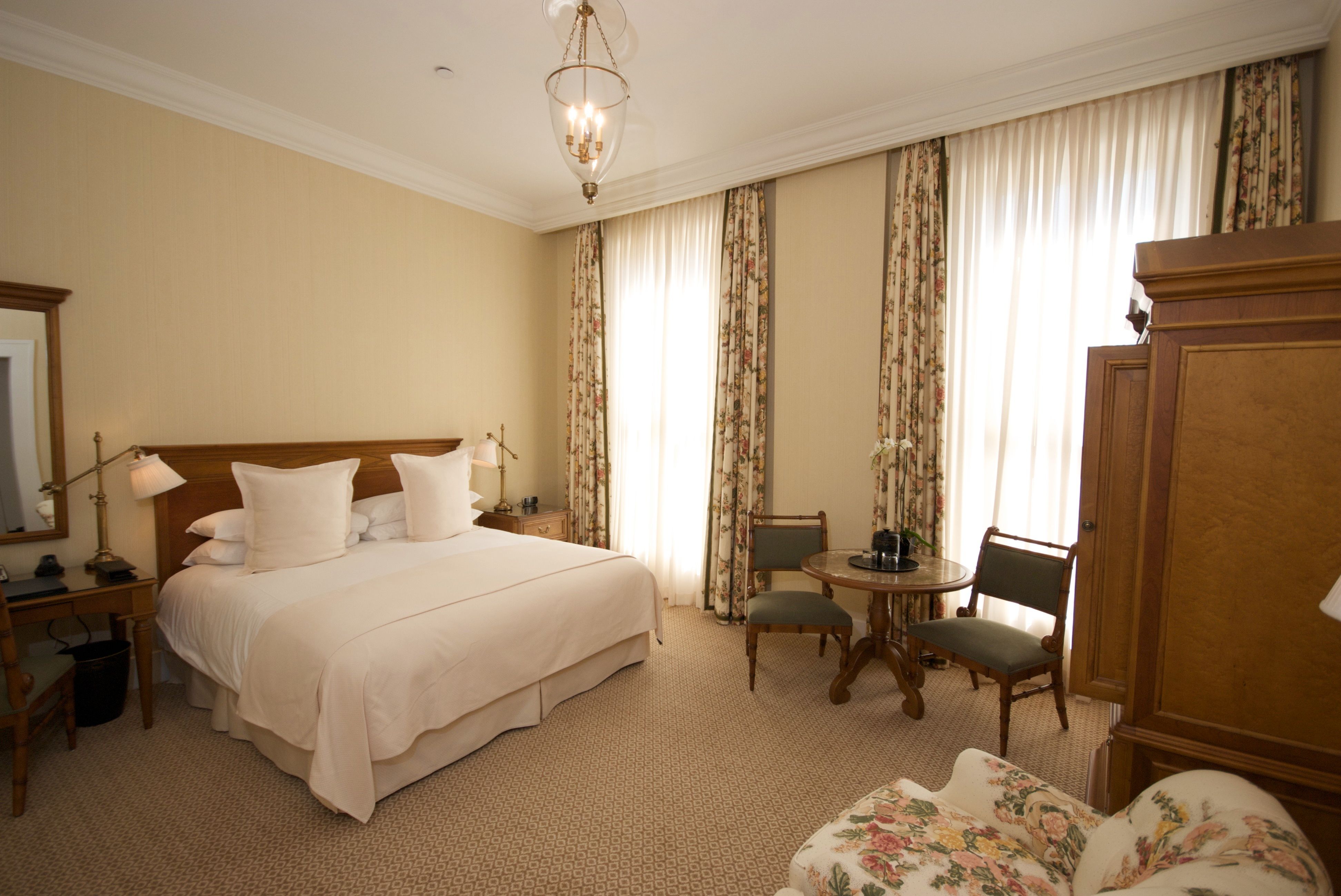 image of guestroom capital hotel in little rock arkansas_high