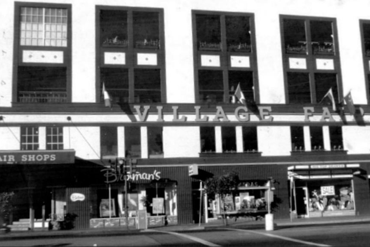 a building with many windows