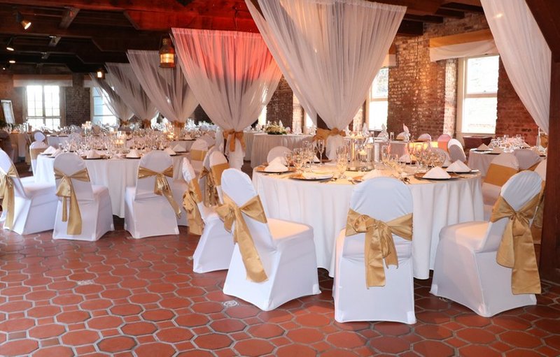 image of indoor wedding ceremony copper and lumber store historic inn english harbour antigua and barbuda_high