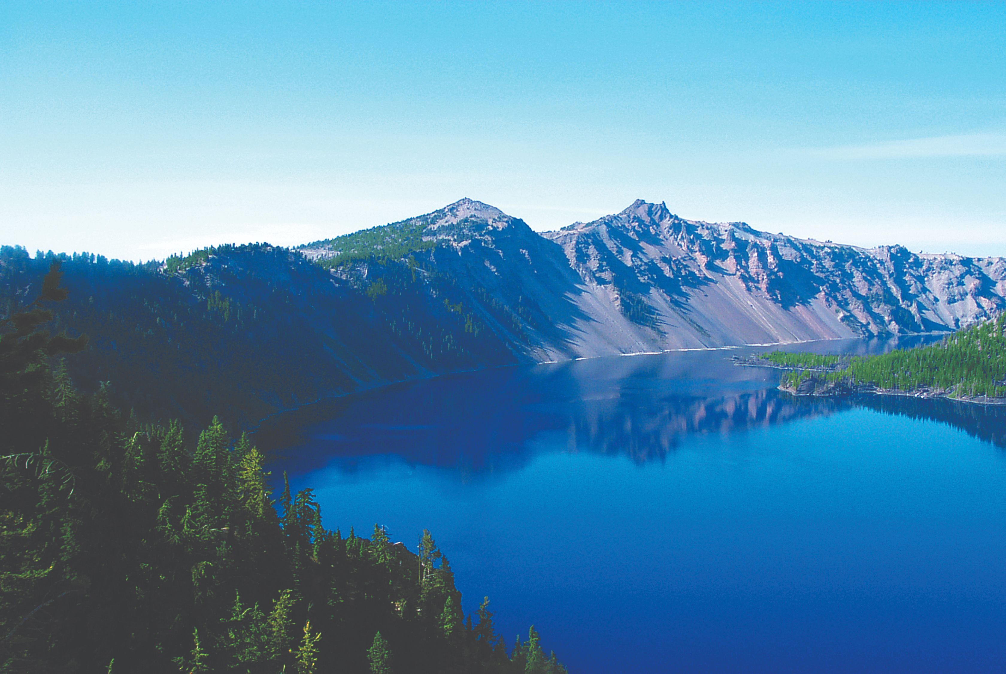 image of crater lake panorama crater lake lodge white city oregon_high