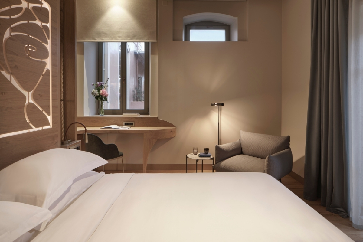 1200x800_domus_blanc_gallery_accommodations_classic_double_4_high 69d90b8aca452