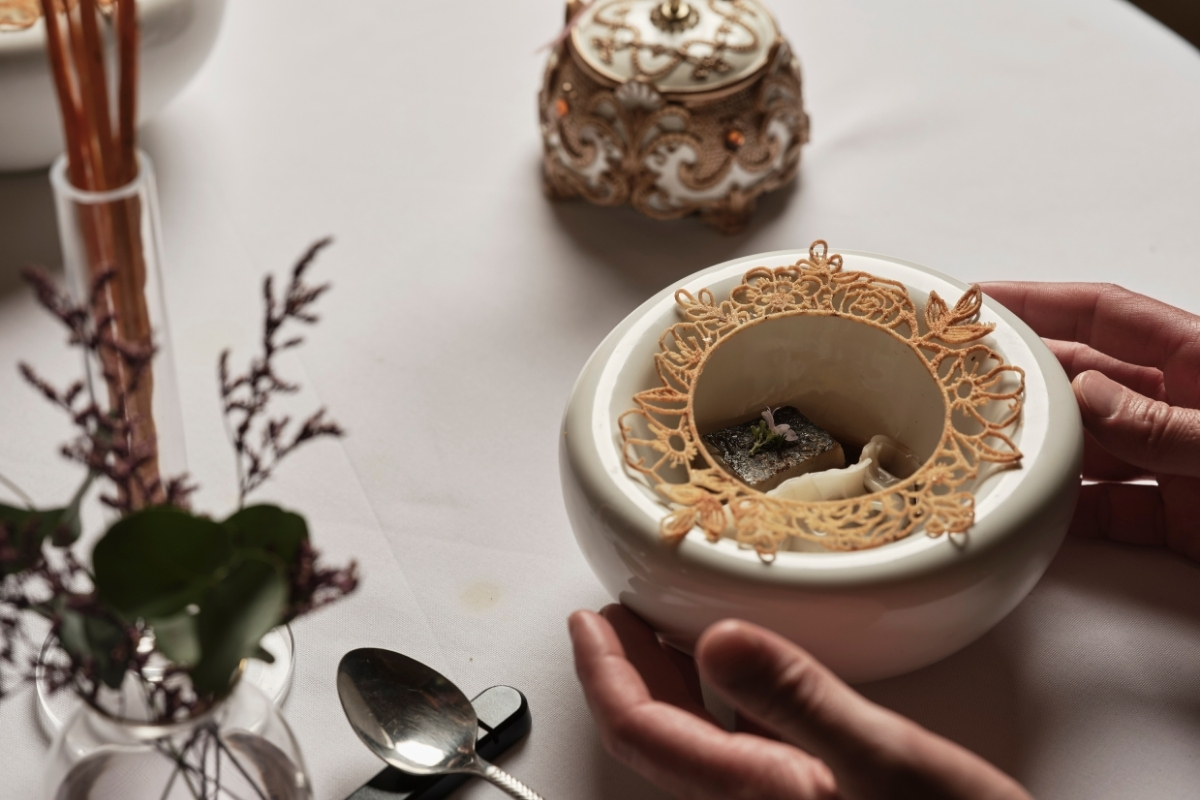 1200x800_domus_blanc_gallery_dining_12_high 69d905db7e75b