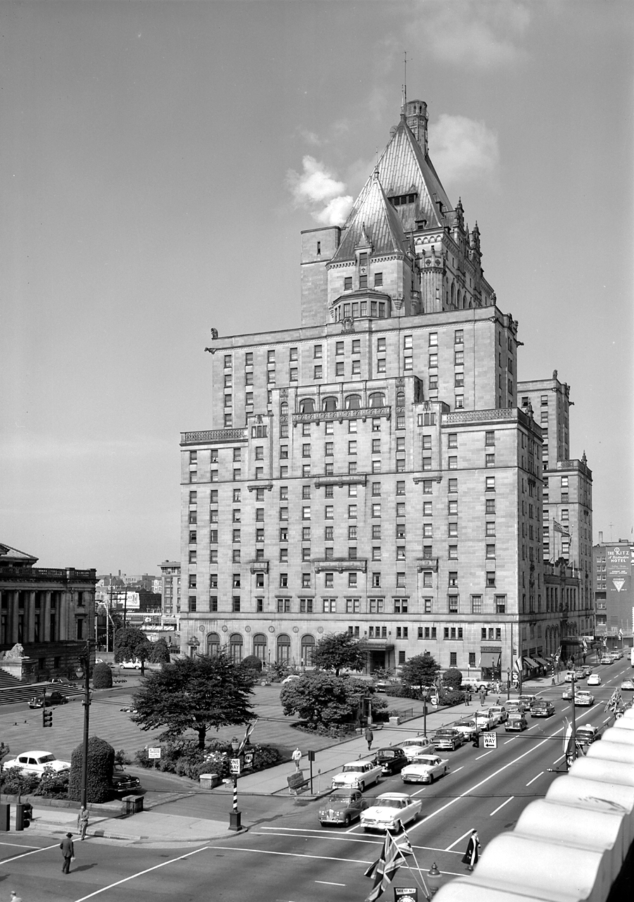 a large building with many windows