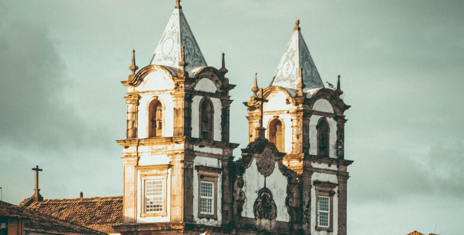 a building with a steeple