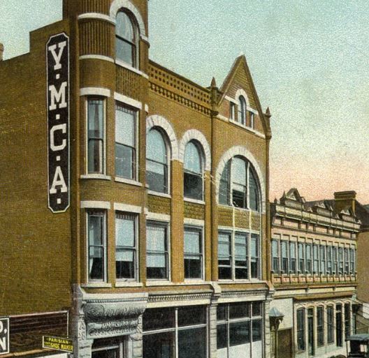 a building with many windows