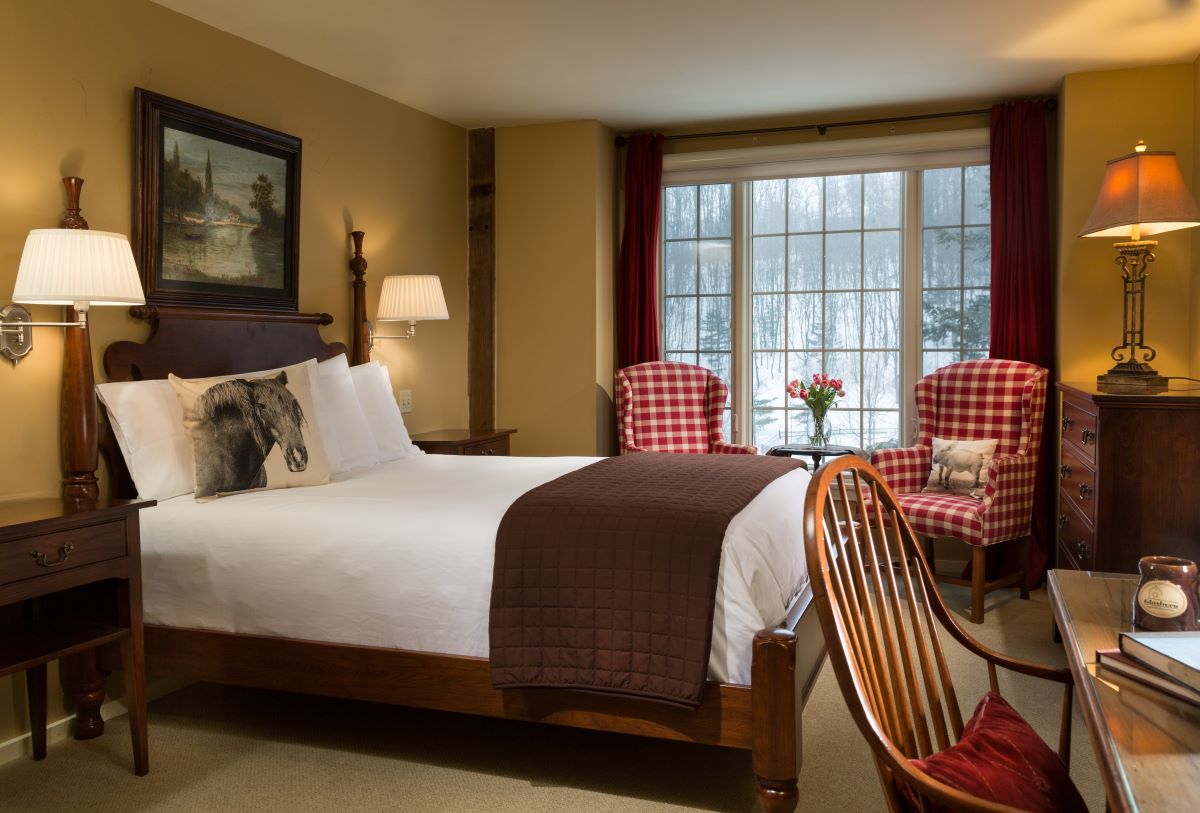 image_of_barns_guestroom_glasbern_in_fogelsville_pennsylvania_high 64b57961a7eef