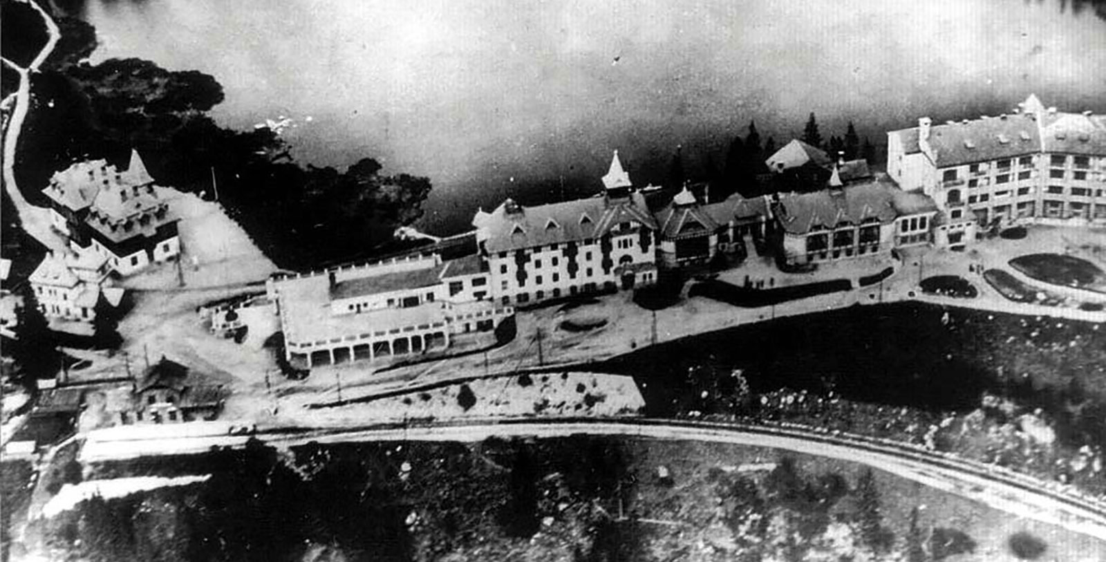 an aerial view of a building