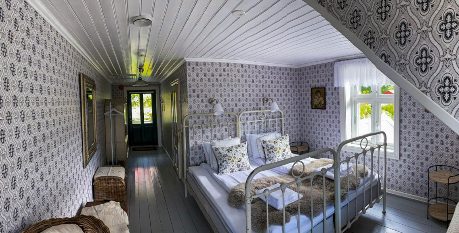 a bed in a room