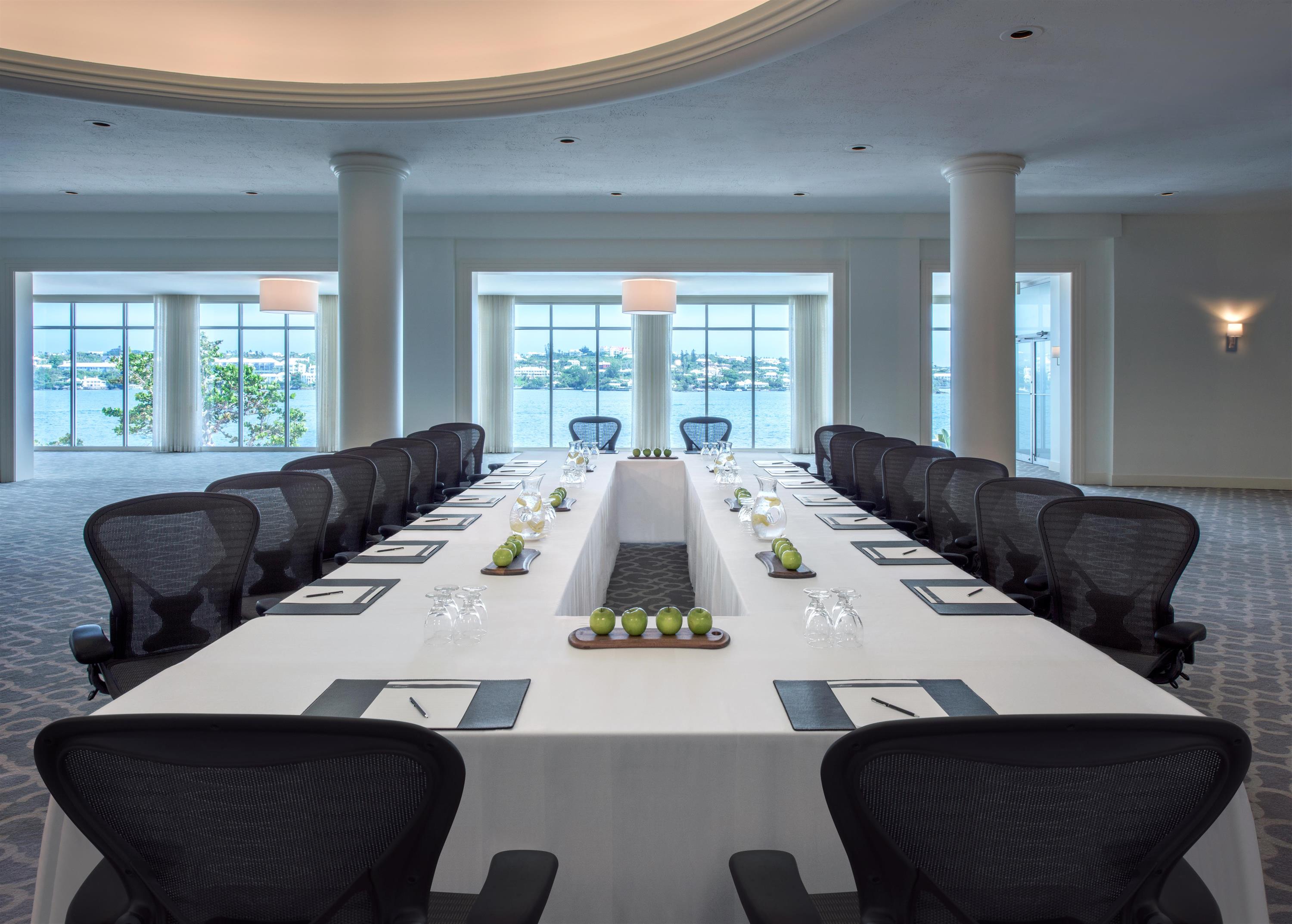 image of harbour view meeting room hamilton princess and beach club a fairmont managed hotel bermuda_high