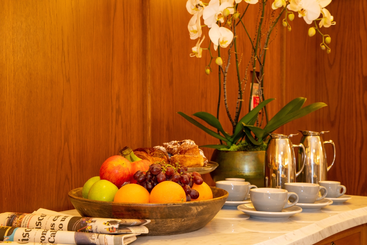 1200_x_800_harbor_court_hotel_gallery_buffet_high 69712ad45d284