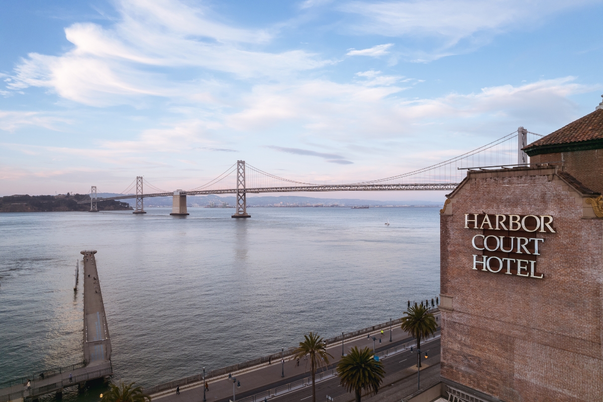 1200_x_800_harbor_court_hotel_gallery_exterior_3_high 69712cb1b506c
