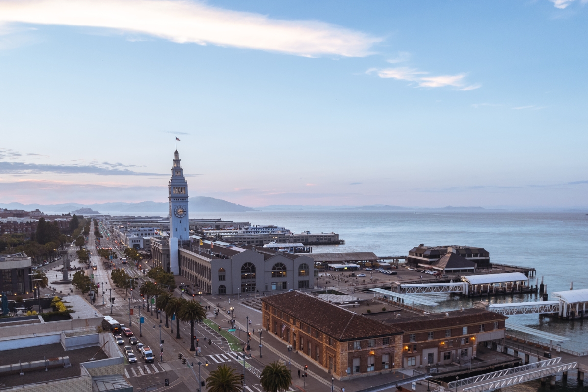 1200_x_800_harbor_court_hotel_gallery_ferry_building_2_high 69712c5c252fb