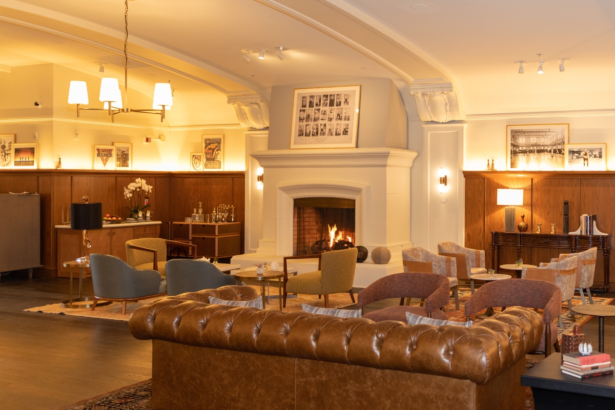 1200_x_800_harbor_court_hotel_gallery_lobby_high 69712c0a888e6