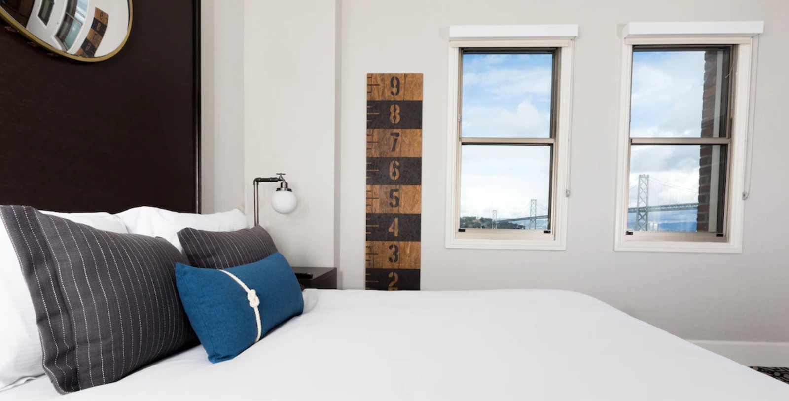 1600x813_harbor_court_hotel_mhs_accommodations