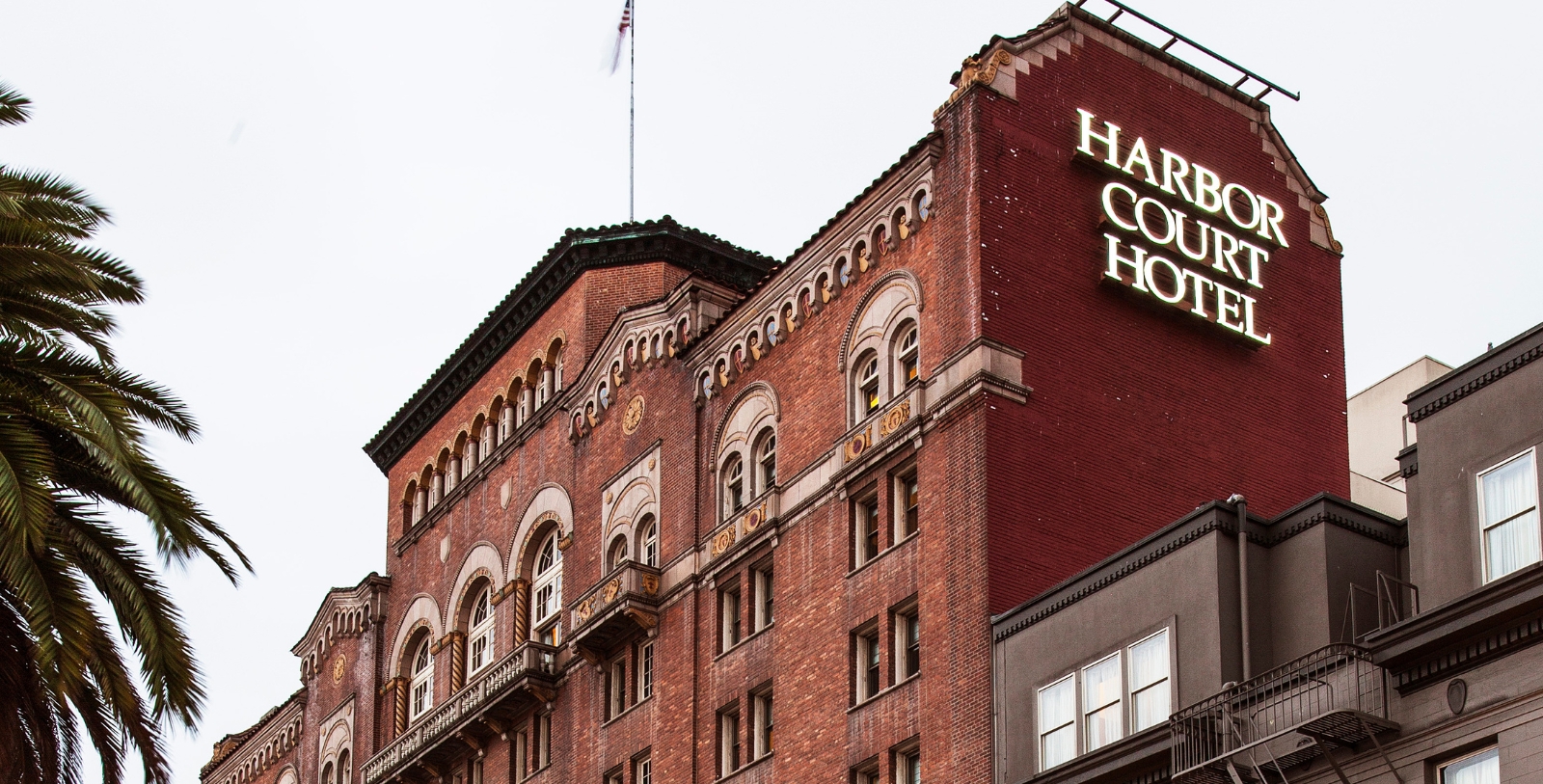 1600x813_harbor_court_hotel_mhs_explore
