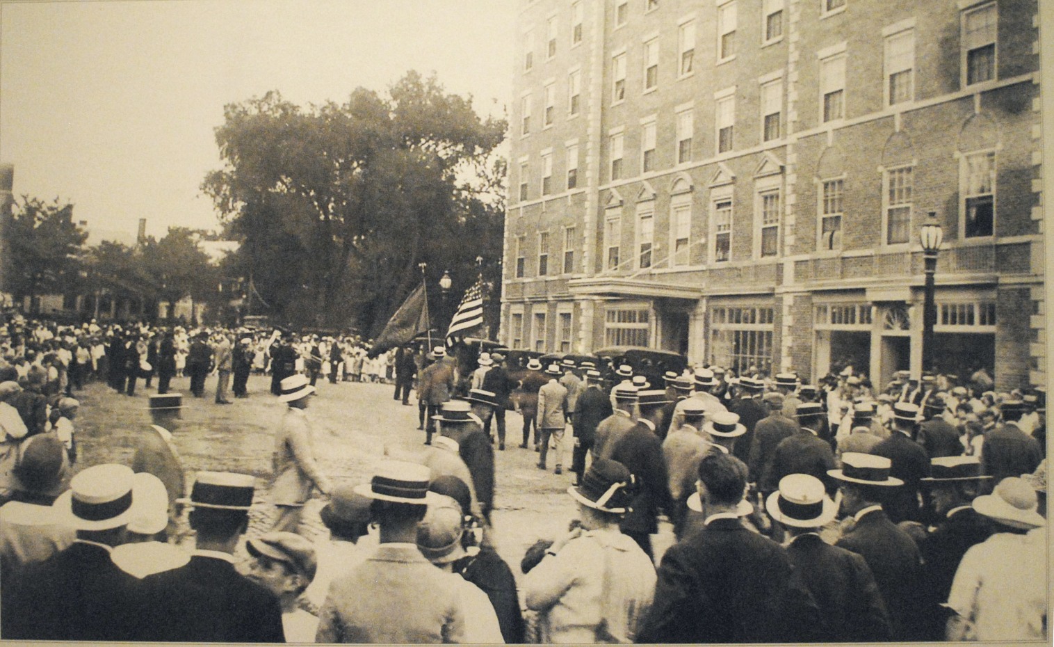 a group of people in a crowd