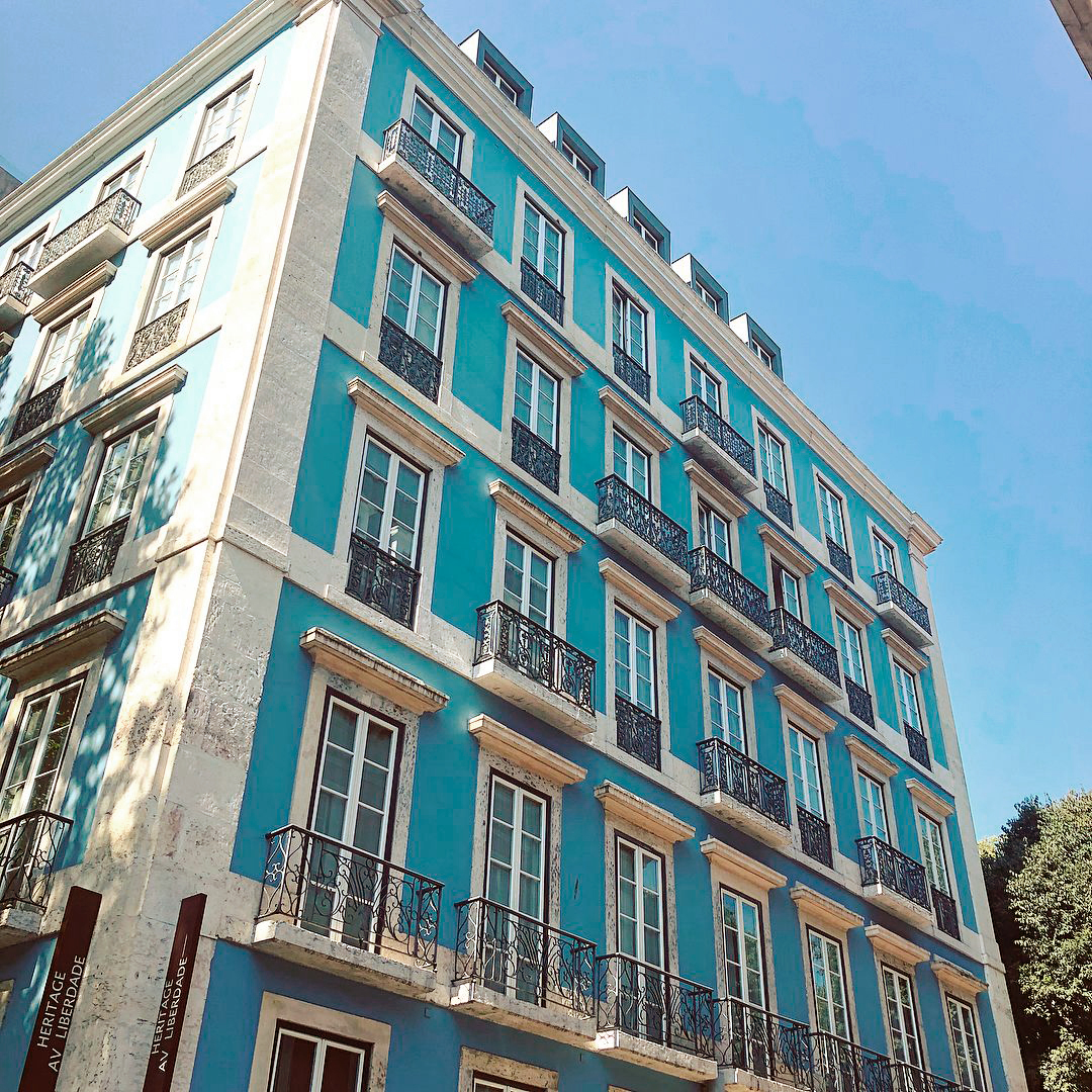 a building with many windows
