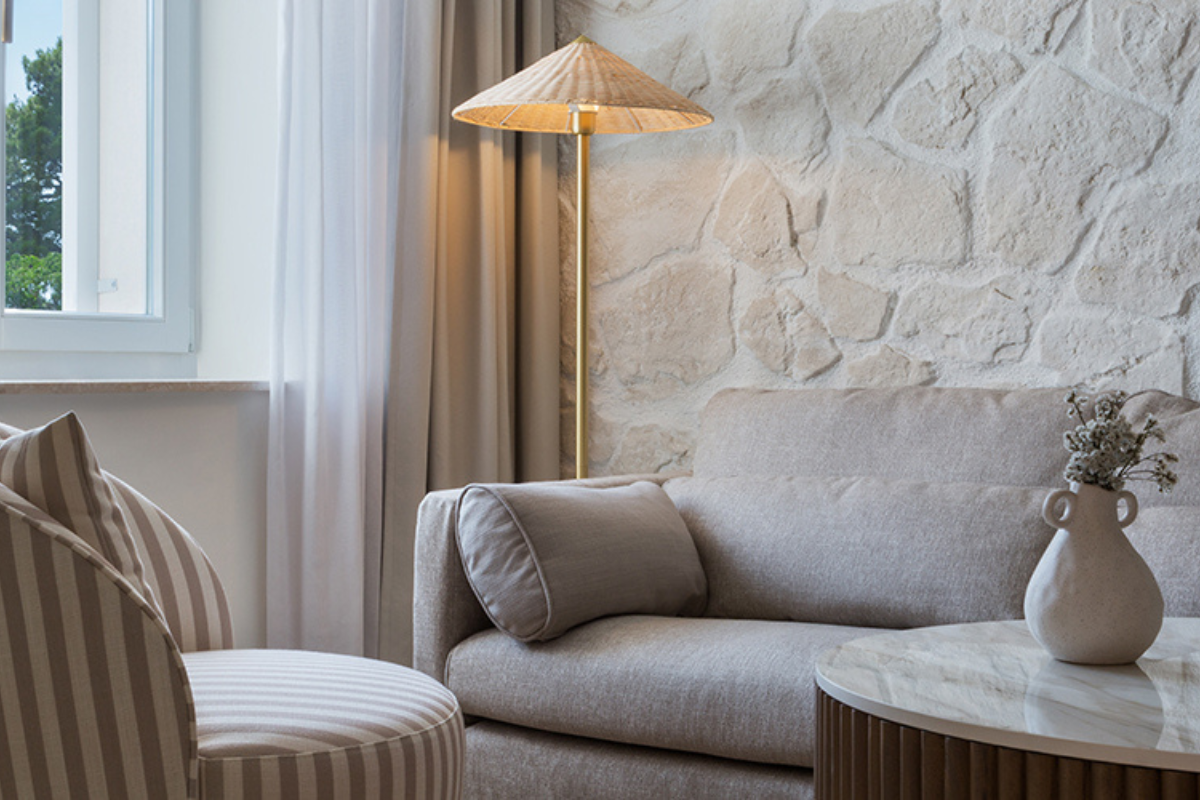 a couch and a lamp in a room