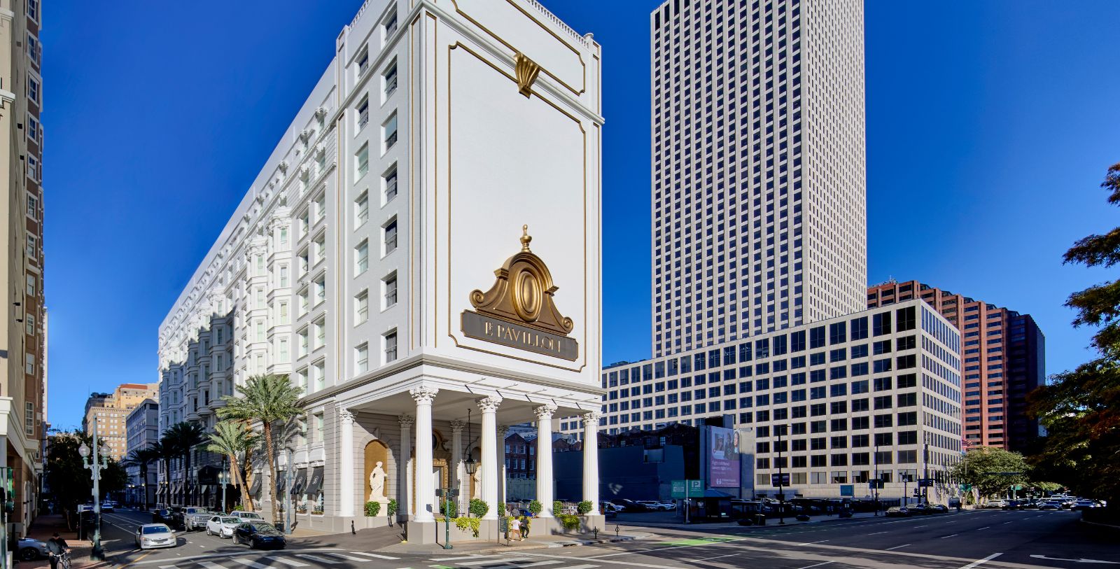 a building with columns and columns 60