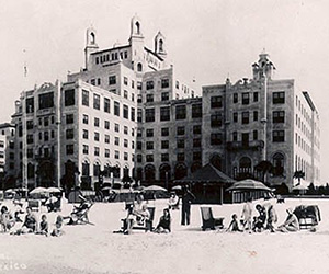 a large building with many windows