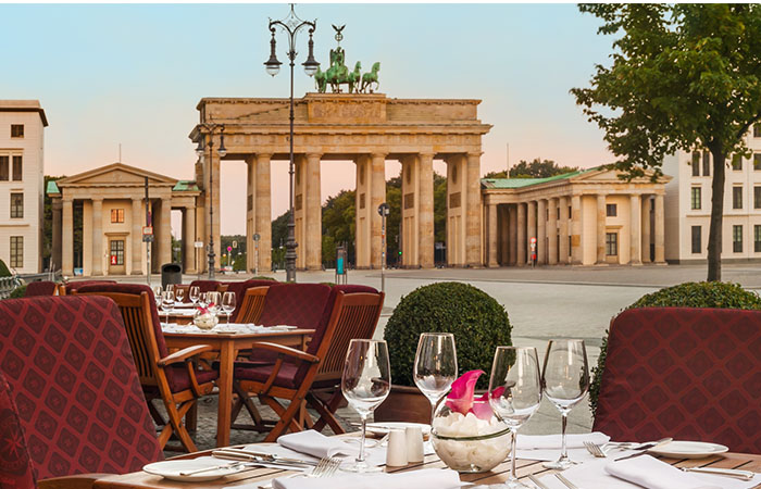 hhw hp offer restaurant quarre terrace