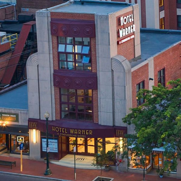 a hotel warner in a city