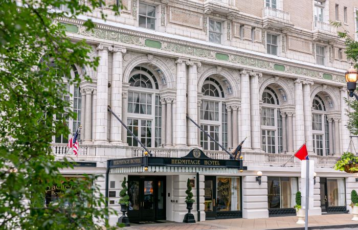 a building with many windows