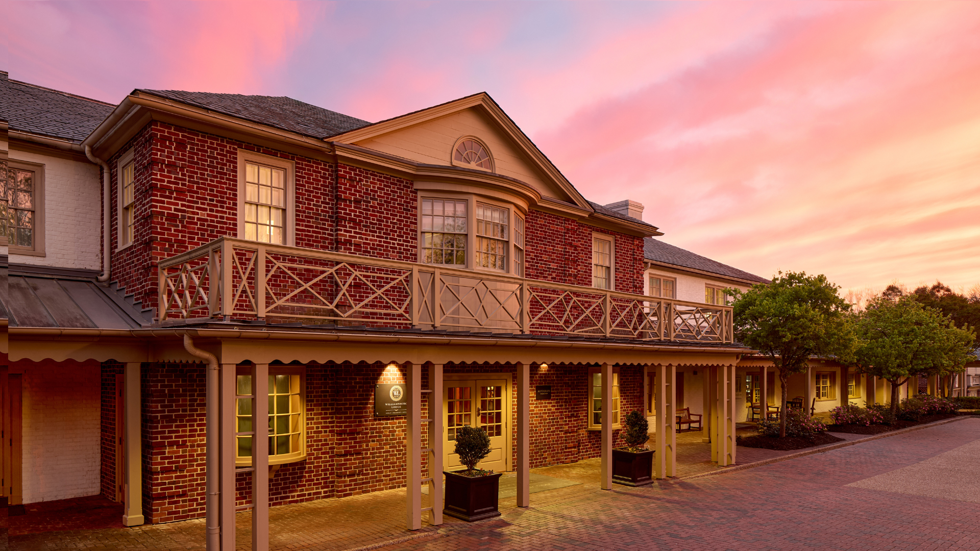 a brick building with a balcony