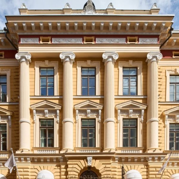 a building with many columns