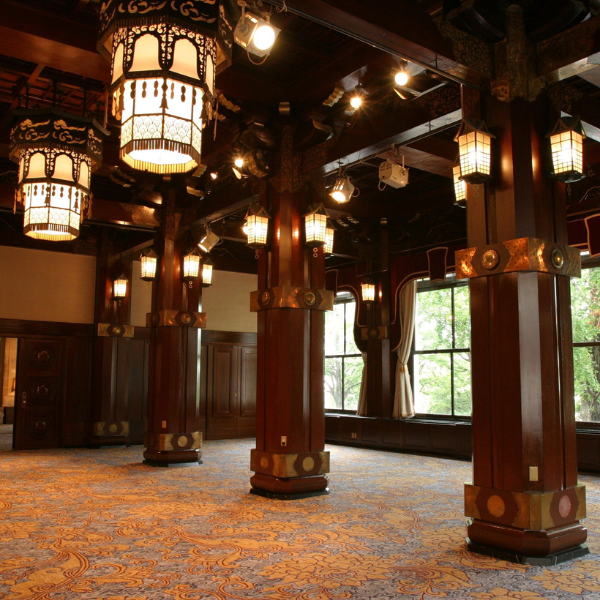 a room with many pillars and lights