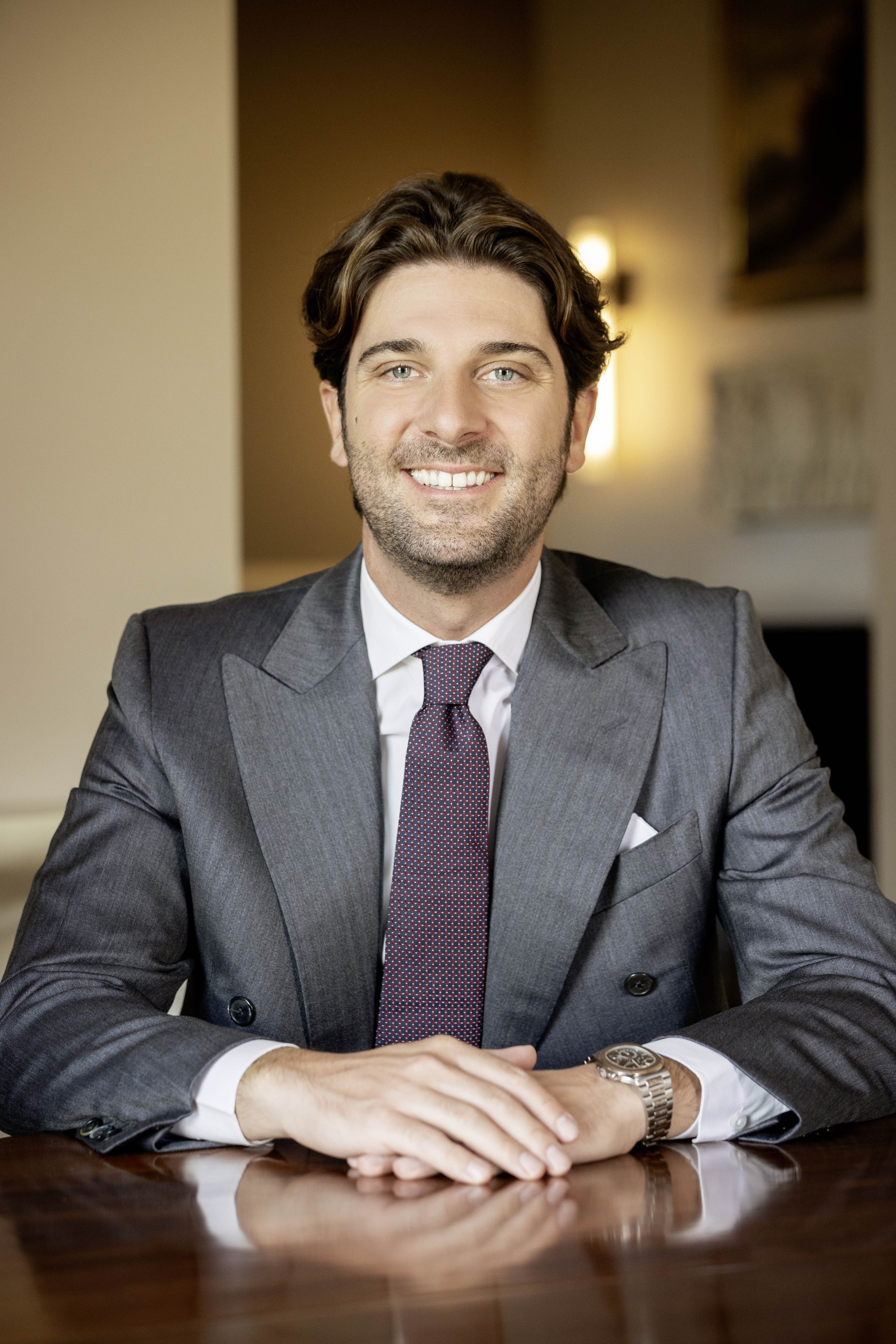 a man in a suit and tie