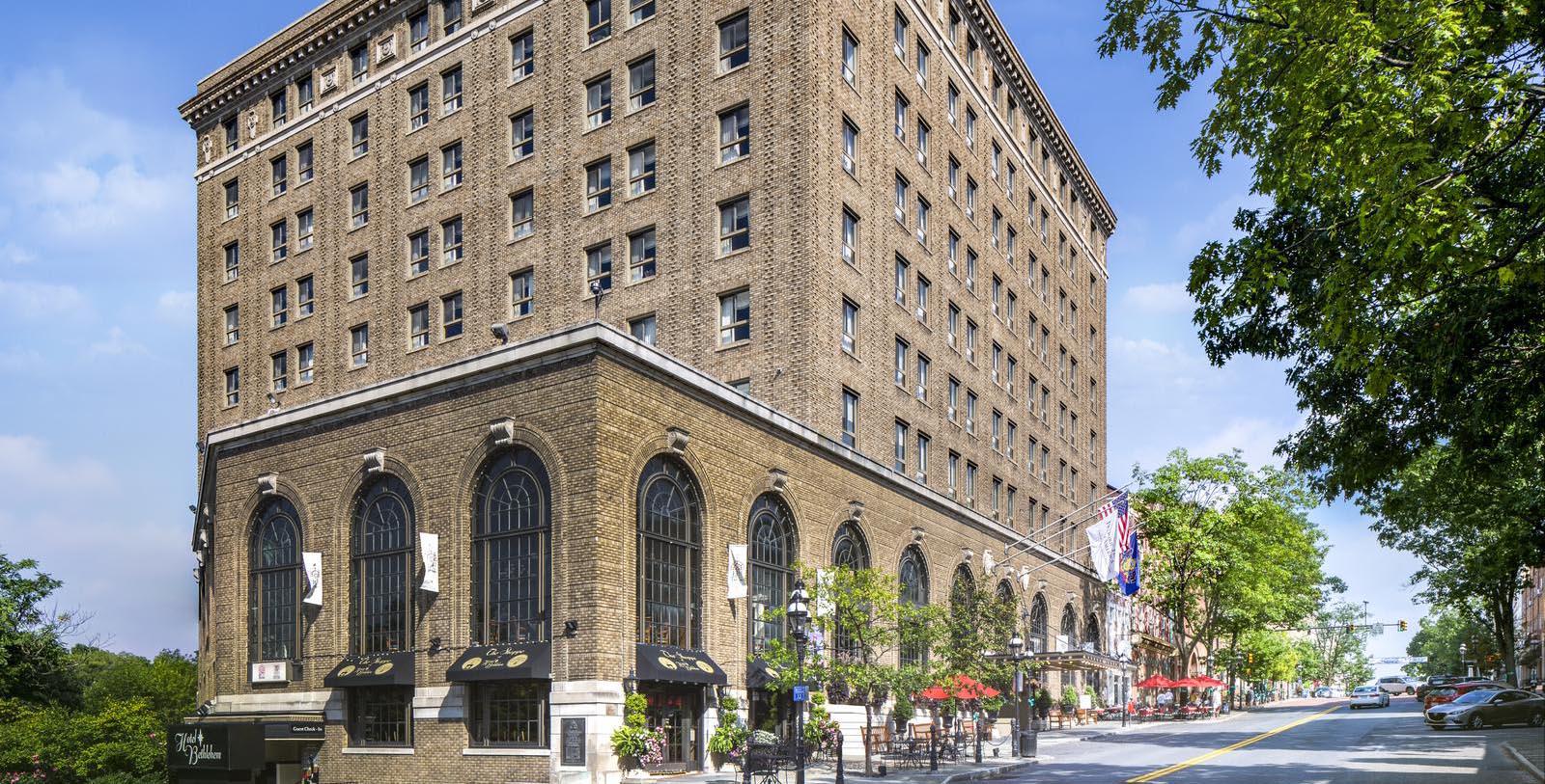 a building with many windows