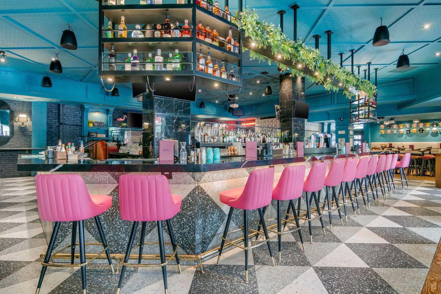 the living room bar hotel belmont_high 623ddf7f1587e