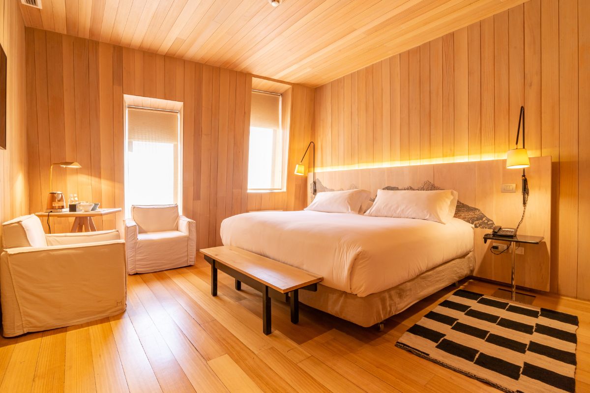 deluxe_room_2_high 678ff098a8931 2