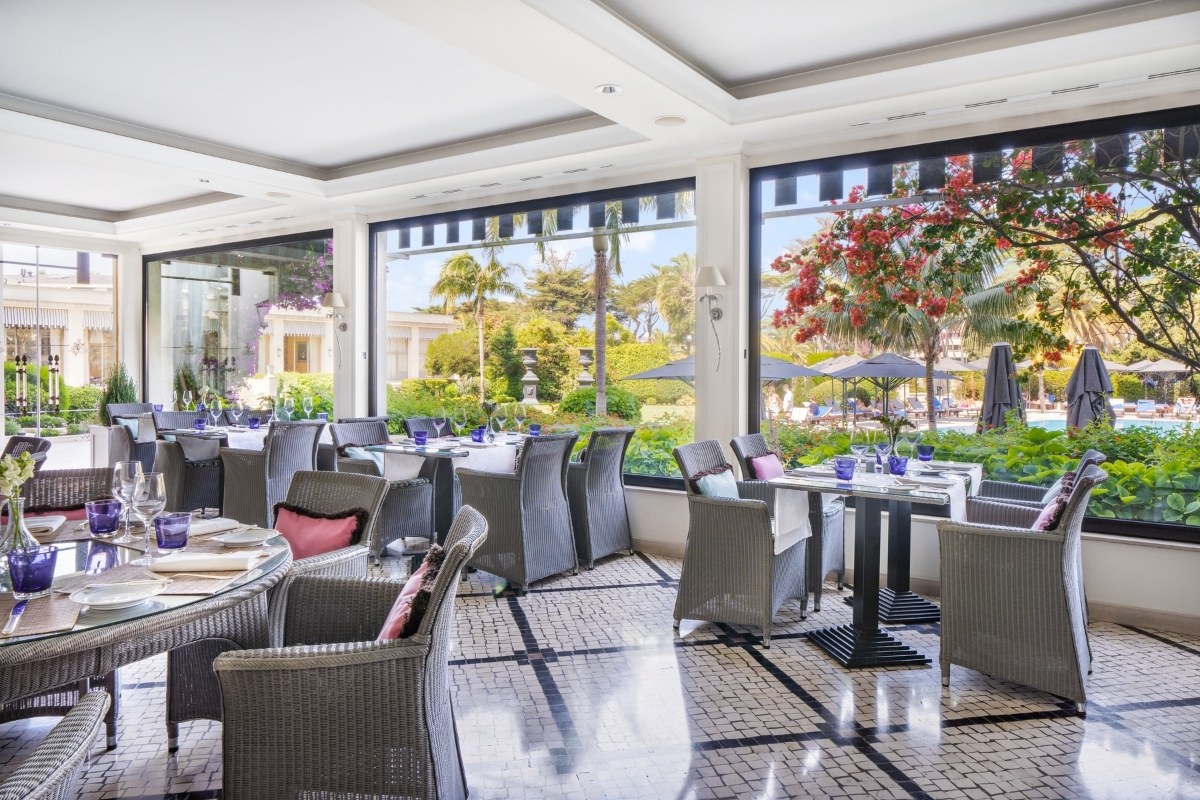 1200x800_hotel_palacio_do_estoril_dining_bougainvillea_terrace_3_high 69f5108886ae0