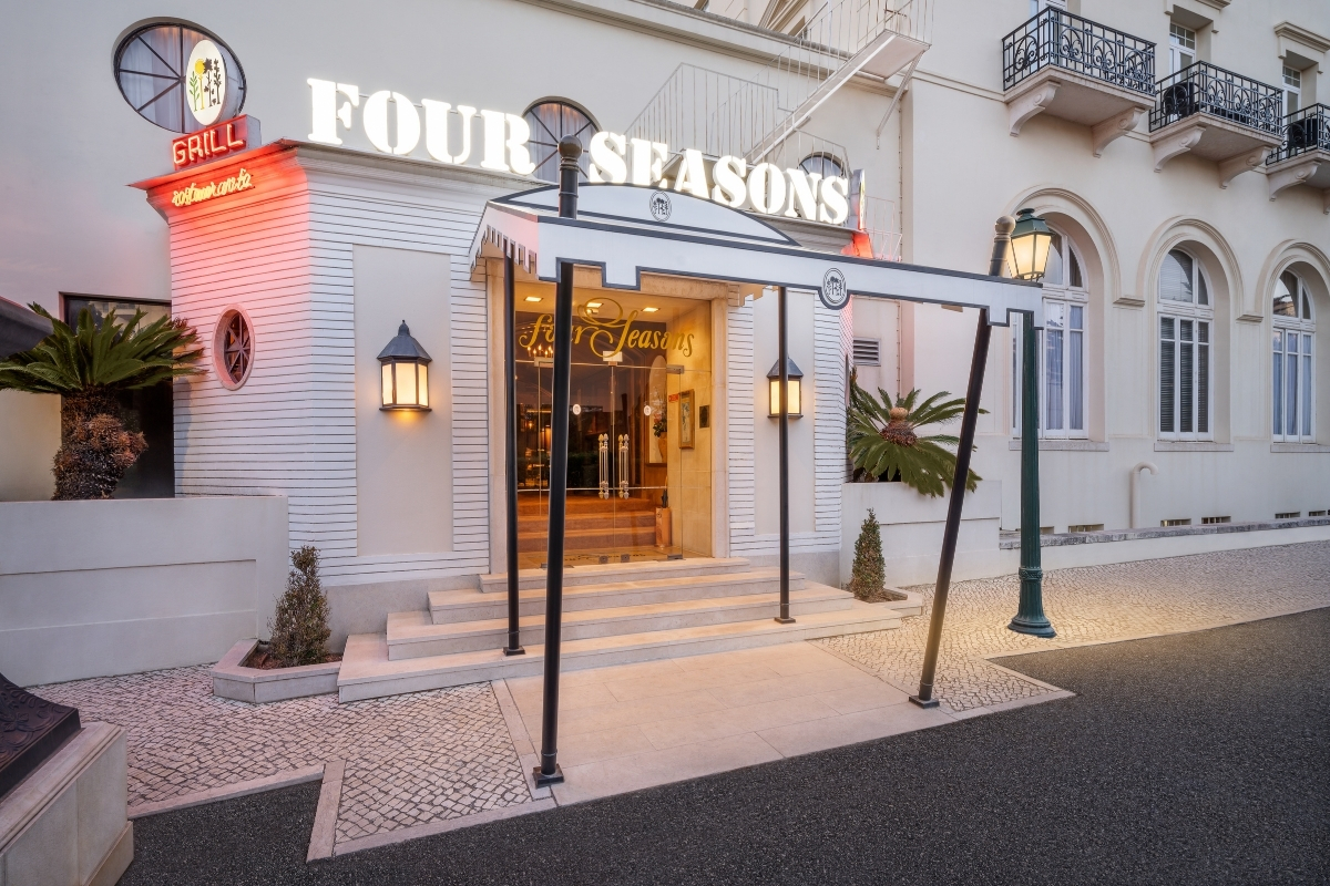 1200x800_hotel_palacio_do_estoril_dining_grill_four_seasons_4_high 69f5100aa24b0