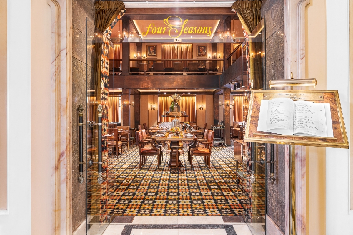 1200x800_hotel_palacio_do_estoril_dining_grill_four_seasons_7_high 69f50f799bc95