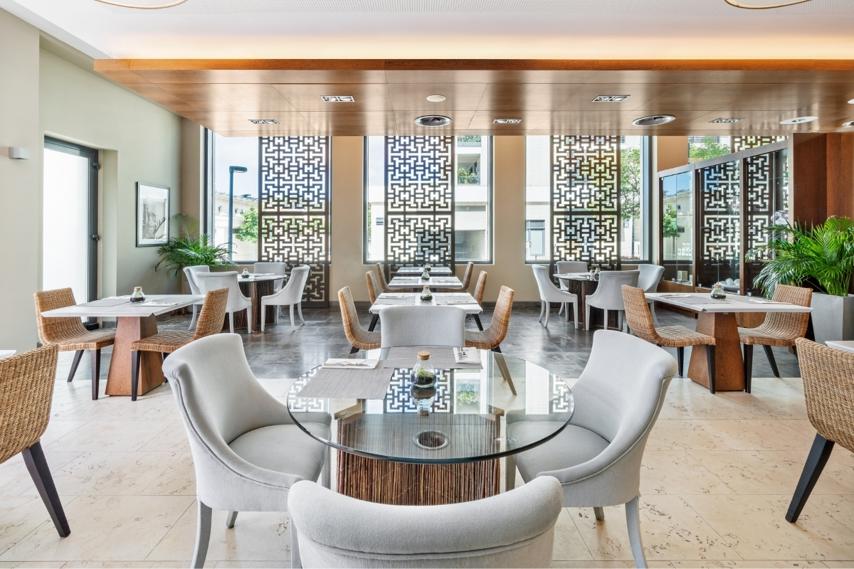 1200x800_hotel_palacio_do_estoril_dining_organic_caffe_4_high 69f50ed8d556a
