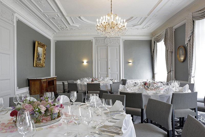 image of salon 11 hotel schweizerhof luzern switzerland_high