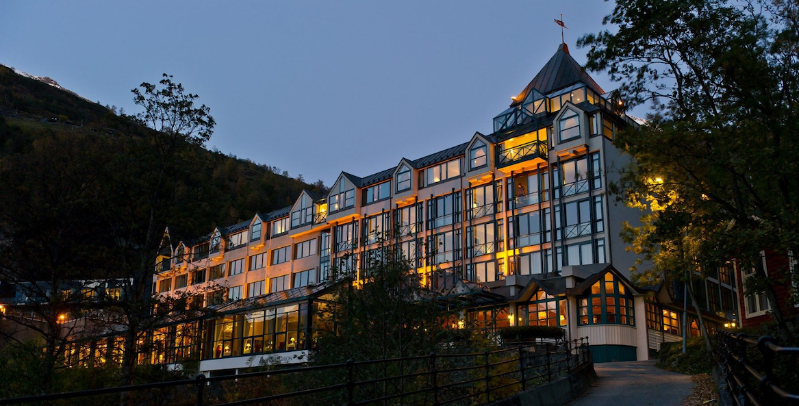 a building with many windows and a walkway