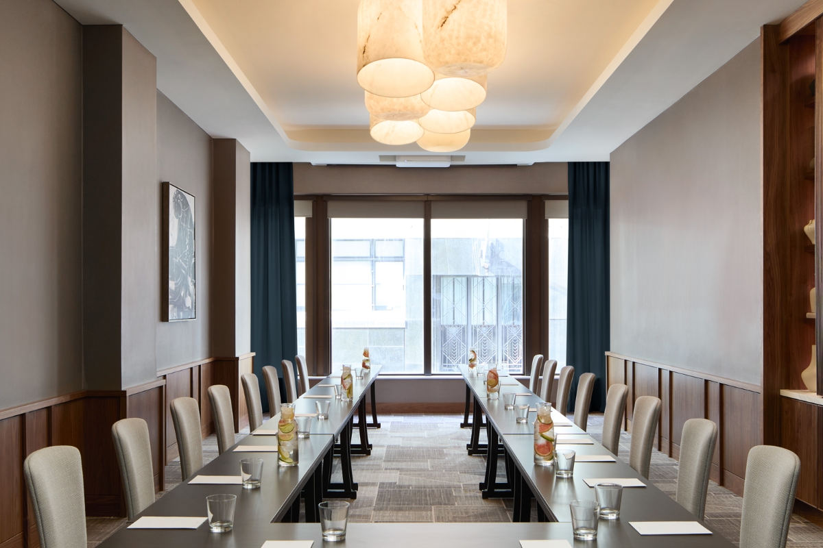 1200x800_intercontinental_indianapolis_gallery_meredian_room_high 6970f412c018f