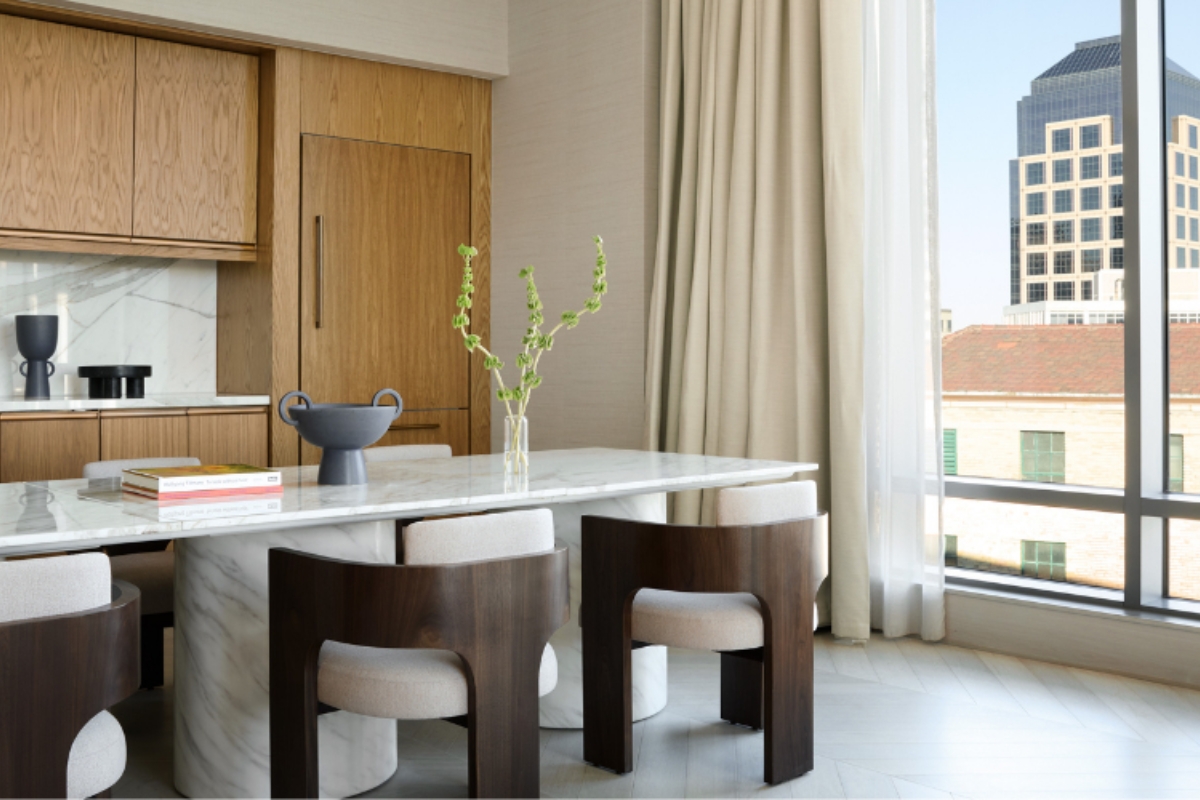 1200x800_intercontinental_indianapolis_gallery_penthouse2_high 6970f10b6aa63