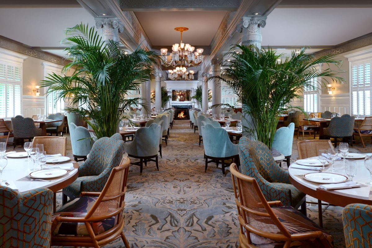 a room with tables and chairs