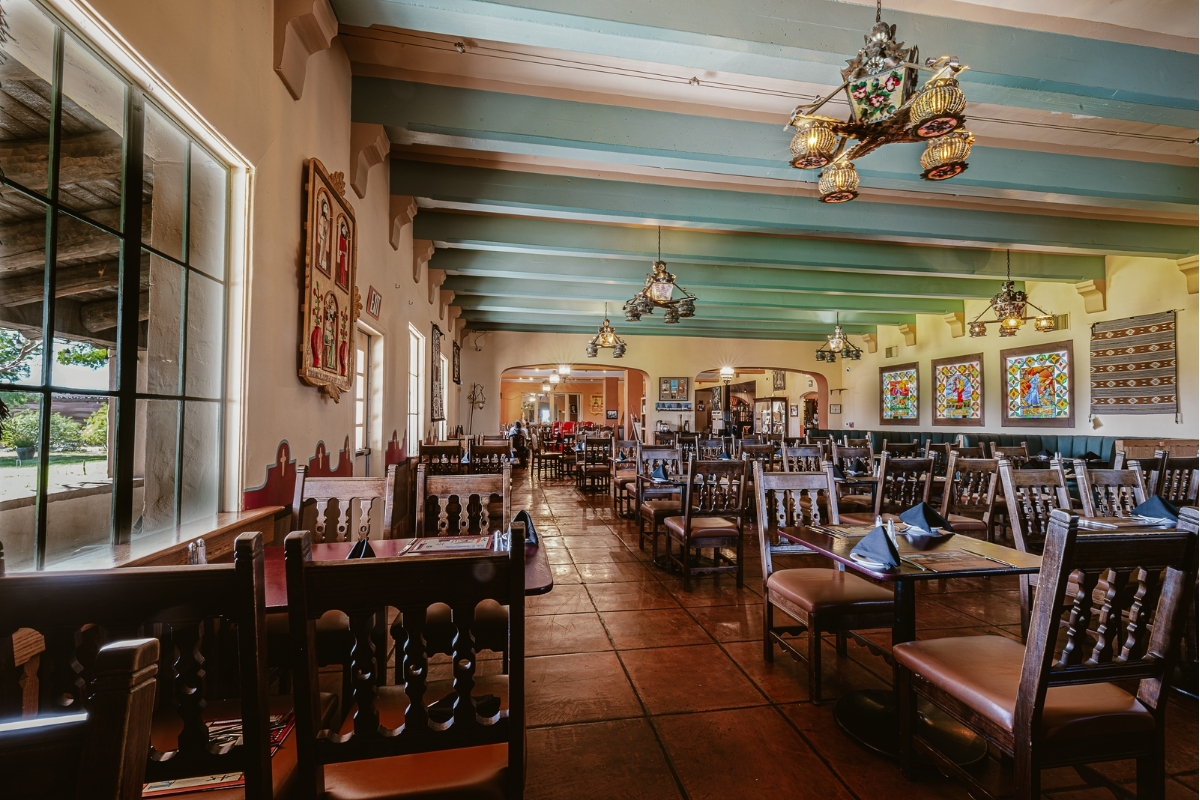 Image of Dining at La Posada, 1930, a Member of Historic Hotels of America in Winslow, Arizona.