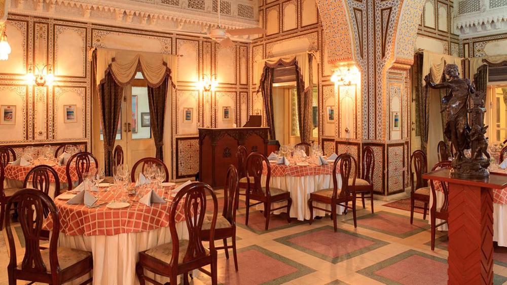 a room with tables and chairs